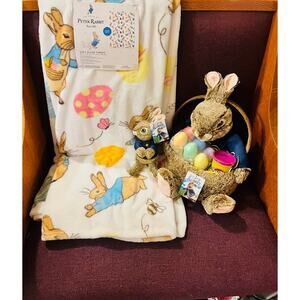 Peter Rabbit adorable bundle includes a 50 x 70 throw includes matching basket
